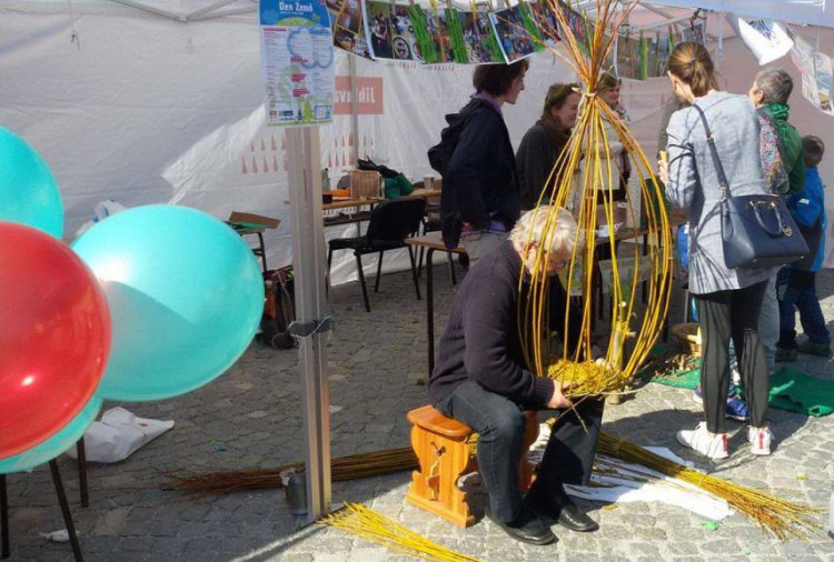 Den Země na jihlavském náměstí