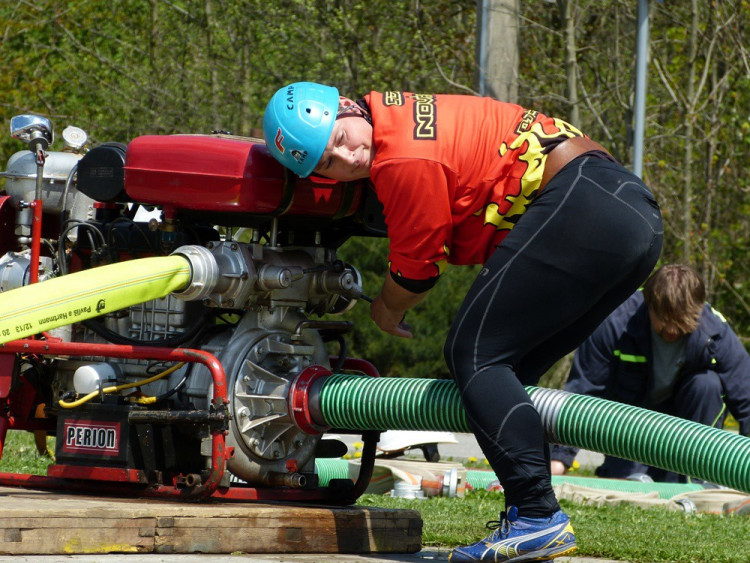 Dobrovolní hasiči - okrsková soutěž v Batelově, 7.5.2016