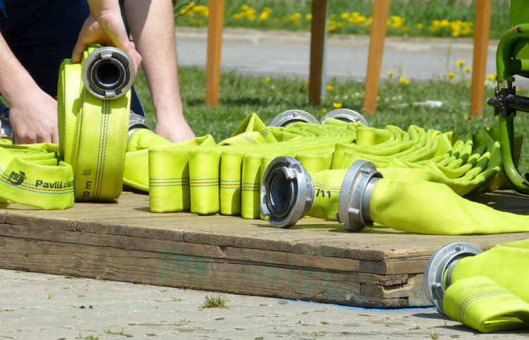 Dobrovolní hasiči - okrsková soutěž v Batelově, 7.5.2016