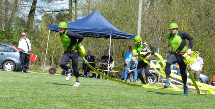 Dobrovolní hasiči - okrsková soutěž v Batelově, 7.5.2016