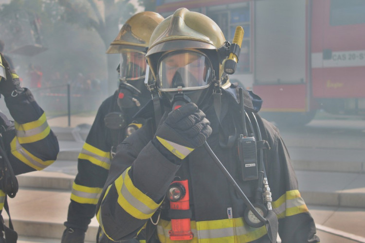 Hasiči nacvičovali zásah v hořící hvězdárně