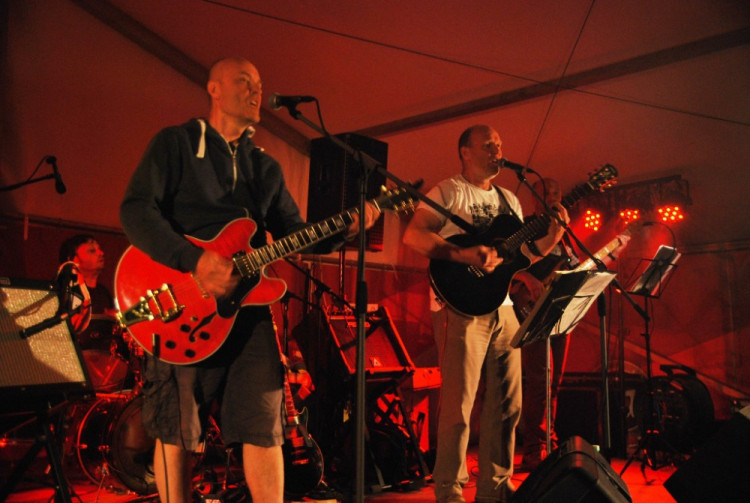 Dračí lodě na Lipně