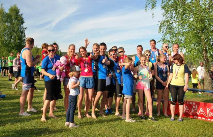 Dračí lodě na Lipně