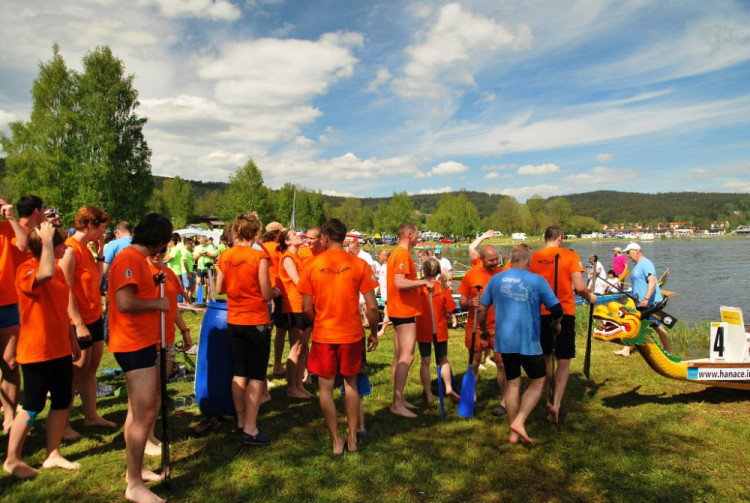 Dračí lodě na Lipně