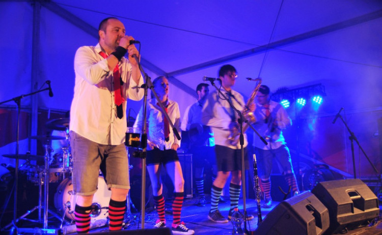 Dračí lodě na Lipně