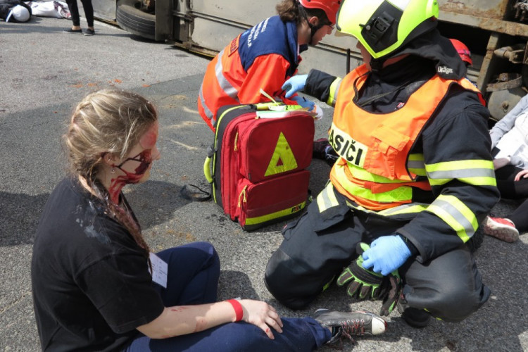 Cvičení Dálnice 2016 prověřilo připravenost složek IZS na jižní Moravě