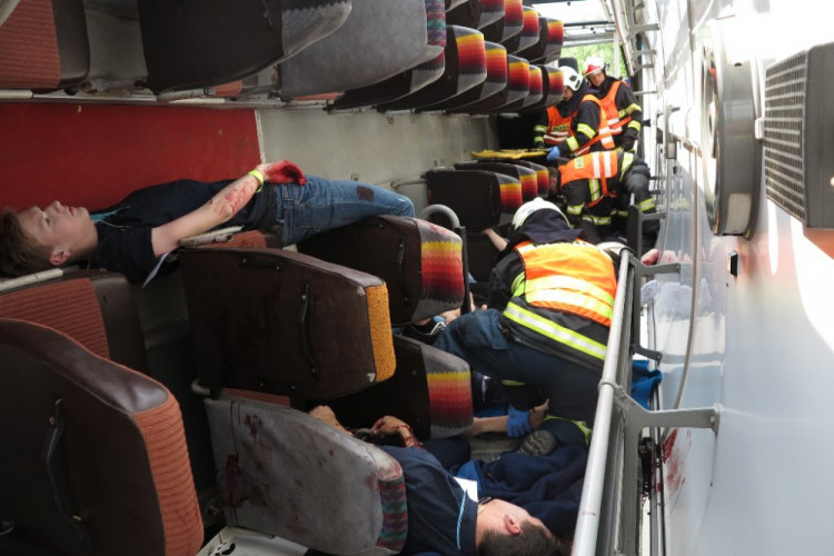 Cvičení Dálnice 2016 prověřilo připravenost složek IZS na jižní Moravě