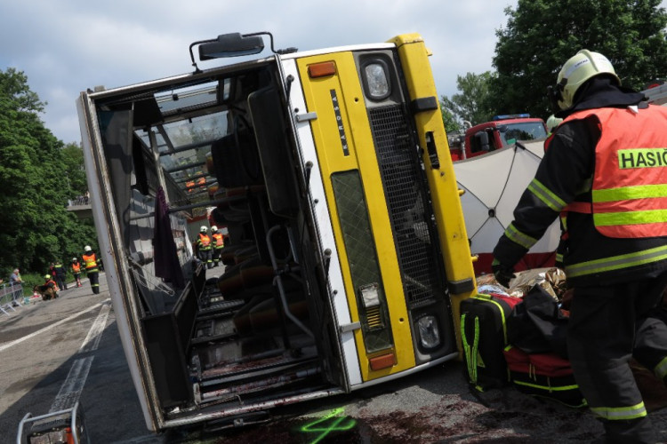 Cvičení Dálnice 2016 prověřilo připravenost složek IZS na jižní Moravě