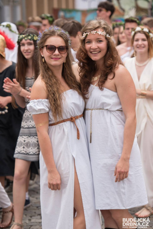 Majálesový průvod 2016