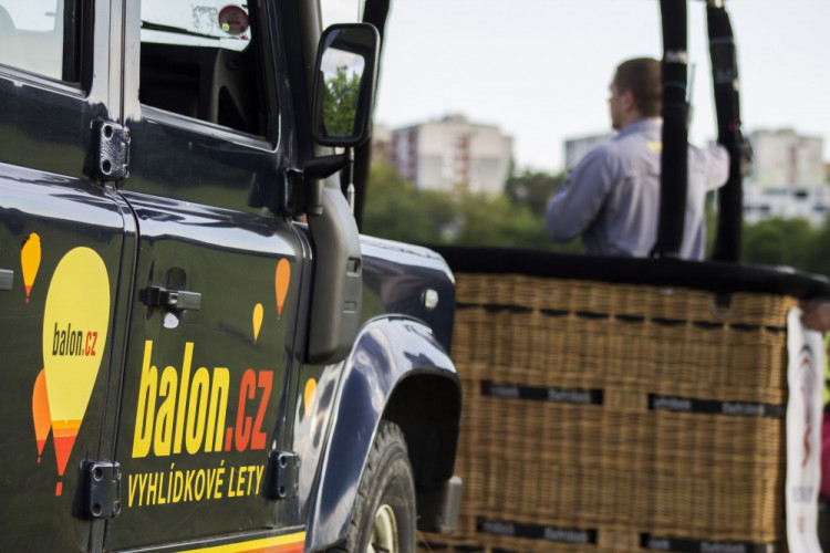 Let balónem aneb vzhůru do oblak a korun stromů
