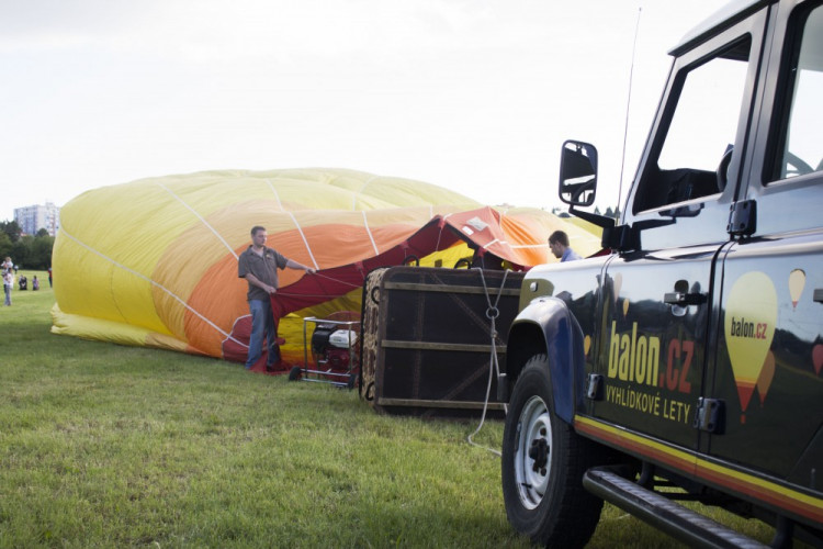 Let balónem aneb vzhůru do oblak a korun stromů