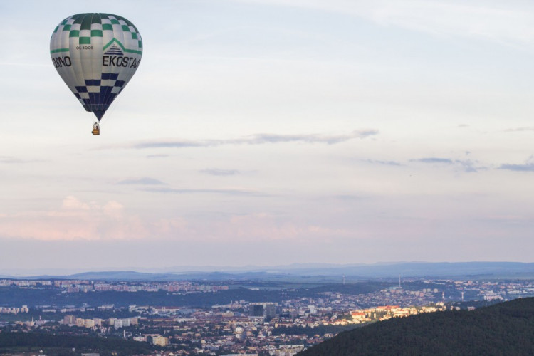 Let balónem aneb vzhůru do oblak a korun stromů