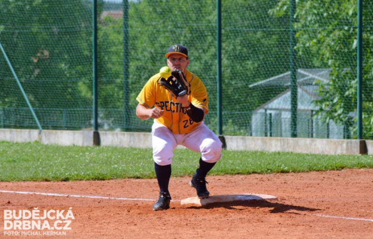 Ledenice na Spectrum dvakrát nestačily a prohrály 1:2 a 6:11