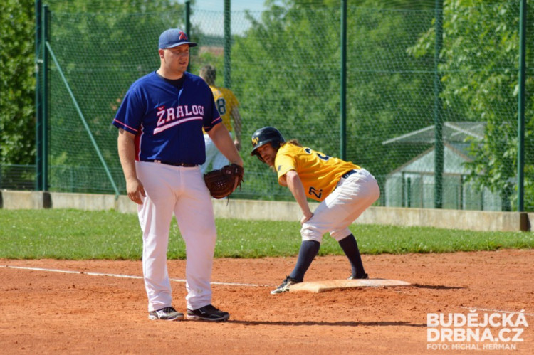 Ledenice na Spectrum dvakrát nestačily a prohrály 1:2 a 6:11