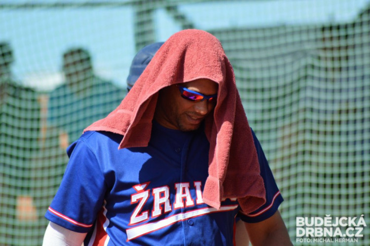 Ledenice na Spectrum dvakrát nestačily a prohrály 1:2 a 6:11