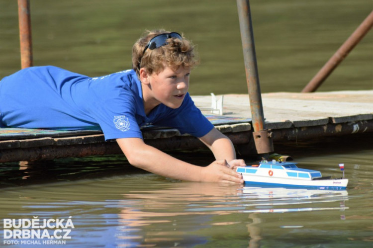 Mistrovství lodních modelářů v Borovanech