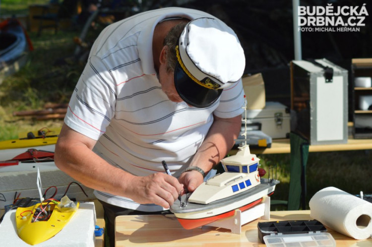 Mistrovství lodních modelářů v Borovanech
