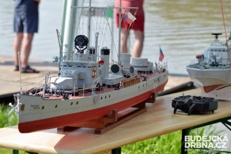 Mistrovství lodních modelářů v Borovanech