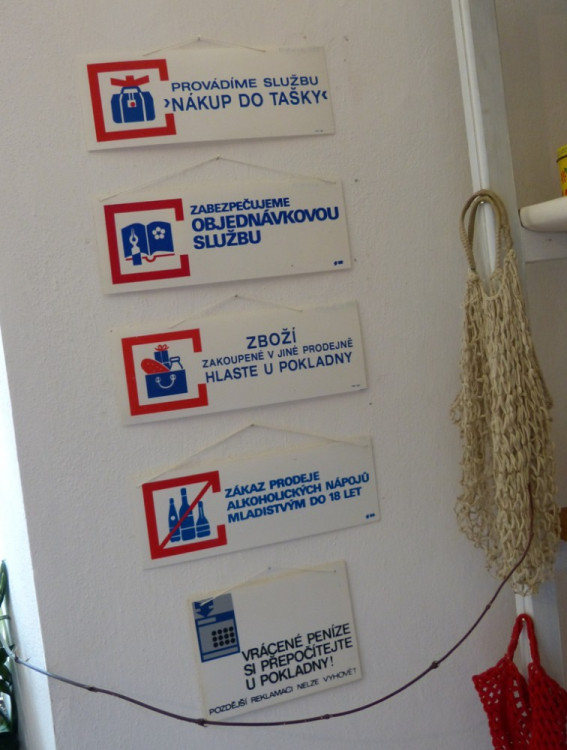 Výstava v Třešti: Mami, co jsi mi koupila?