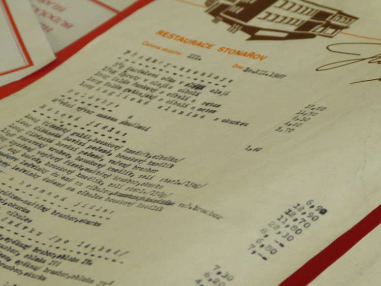 Výstava v Třešti: Mami, co jsi mi koupila?