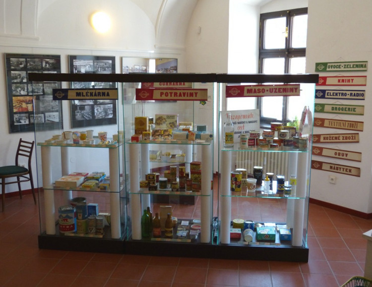 Výstava v Třešti: Mami, co jsi mi koupila?