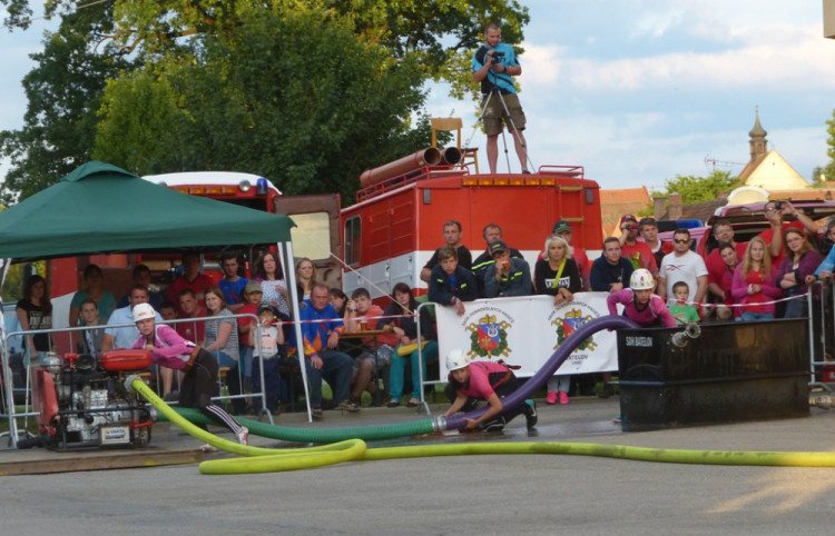 Noční Batelov 2016