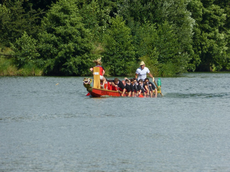 Závody dračích lodí v Telči 2016