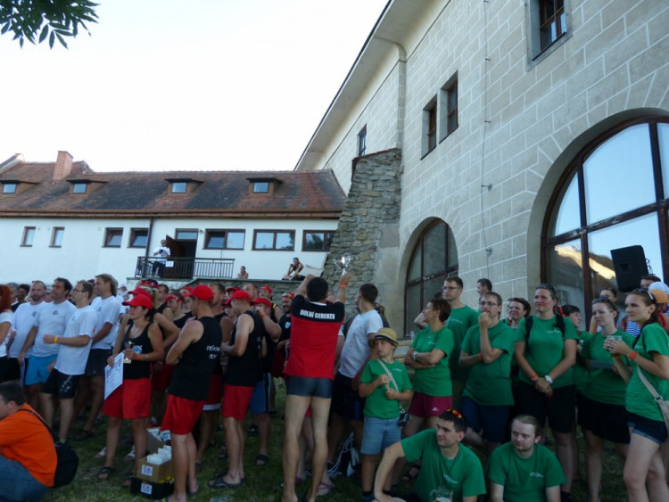 Závody dračích lodí v Telči 2016