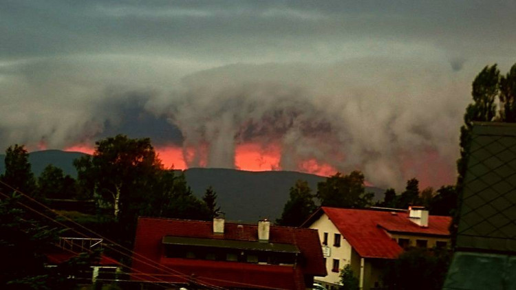 Nedělní obloha nad Libercem