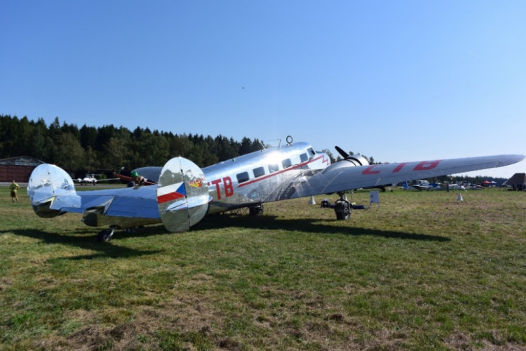 Horácký letecký den 2016, Jihlava - Henčov