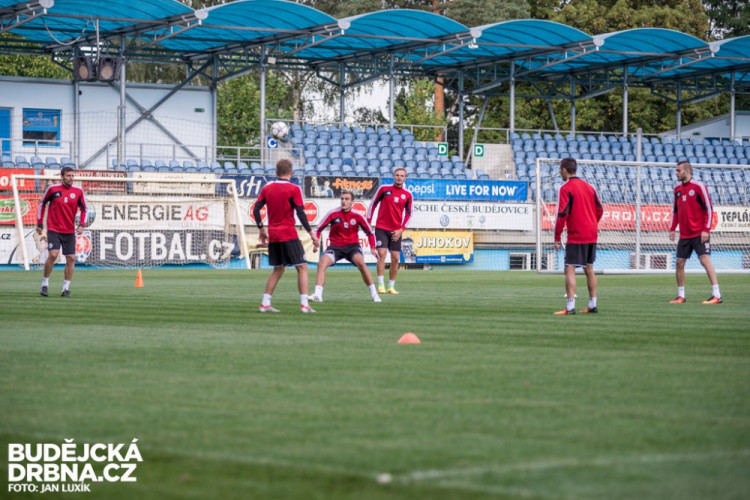 Trénink s A-týmem Dynama