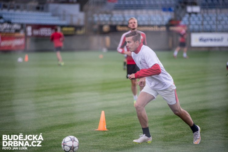 Trénink s A-týmem Dynama