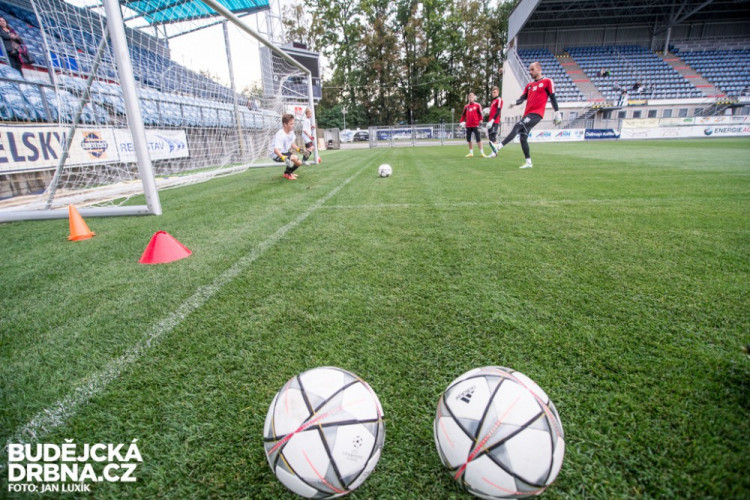 Trénink s A-týmem Dynama