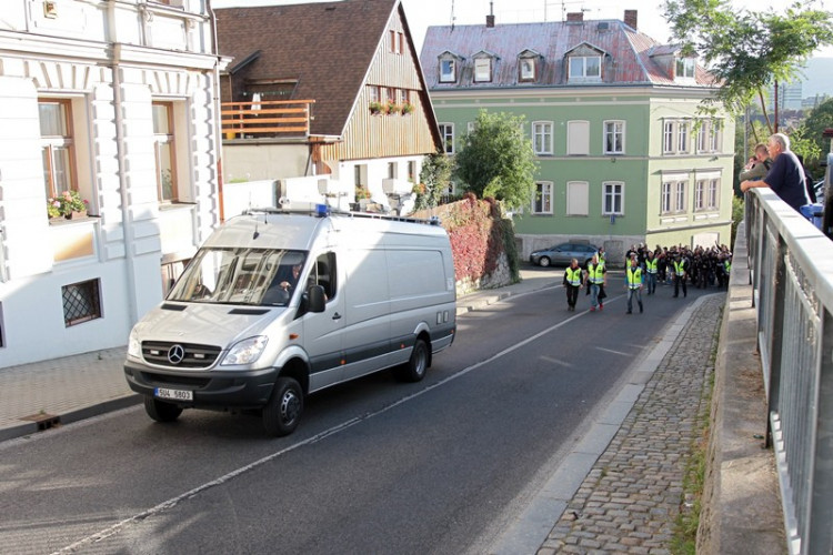 Libercem prošlo pět stovek řeckých fanoušků