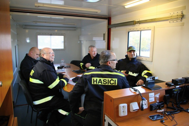 Cvičení vrtulníků na Liberecku