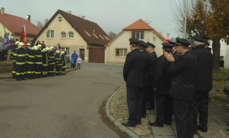 SDH Dolní Cerekev: Slavnostní předání zásahové repasované Tatry