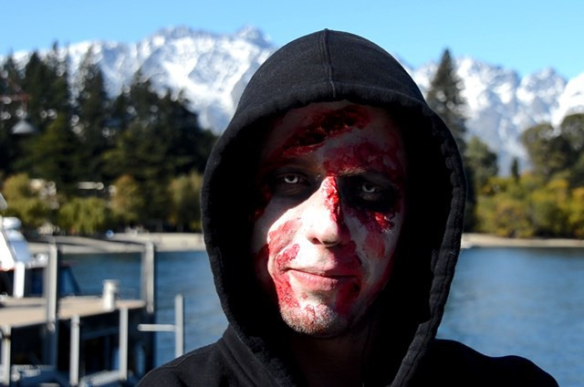 Z KANCLU KOLEM SVĚTA aneb Stop otlačeným zadkům!