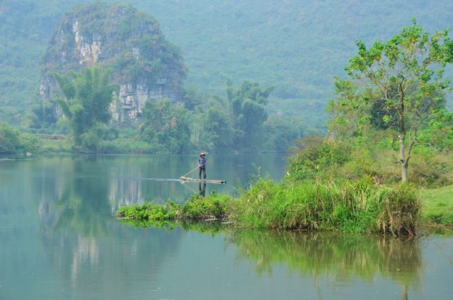 Z KANCLU KOLEM SVĚTA aneb Stop otlačeným zadkům!