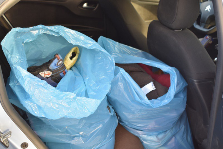 Liberecká Drbna rozvezla lidem bez domova teplou polévku a oblečení od vás