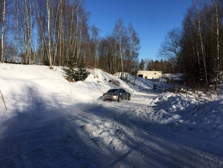 Sněžná rally v Pístově u Jihlavy