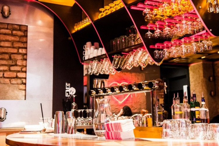 Autor: Tomáš Hrivňák