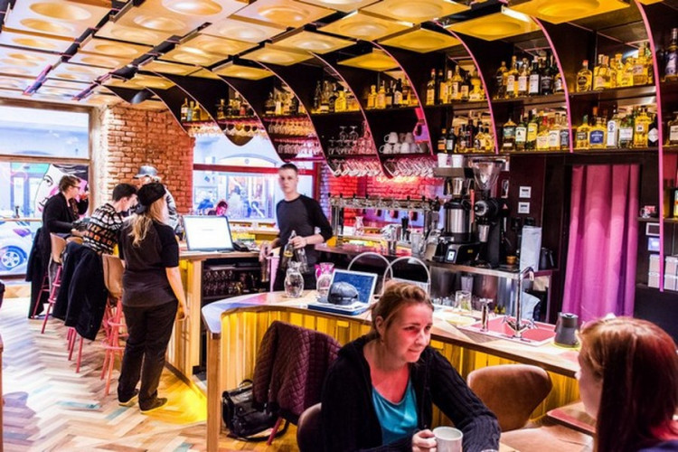 Autor: Tomáš Hrivňák