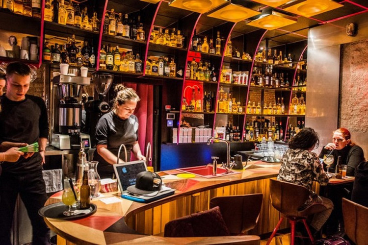 Autor: Tomáš Hrivňák