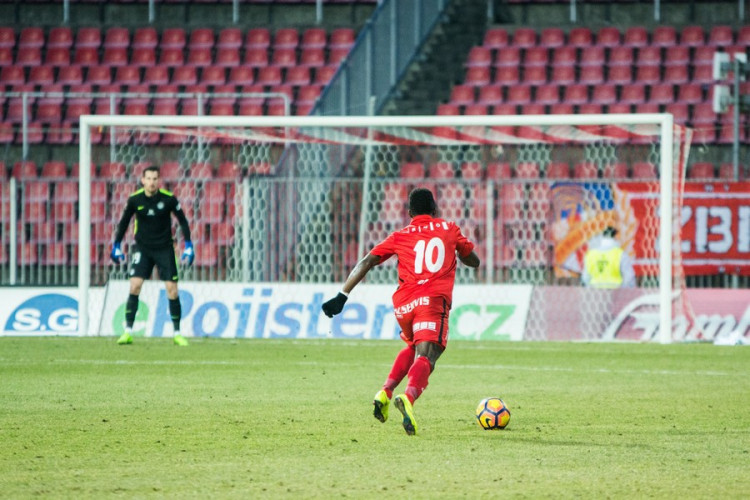 Autor: Tomáš Hrivňák, Zbrojovka poprvé po osmi kolech vyhrála, odnesl to Liberec