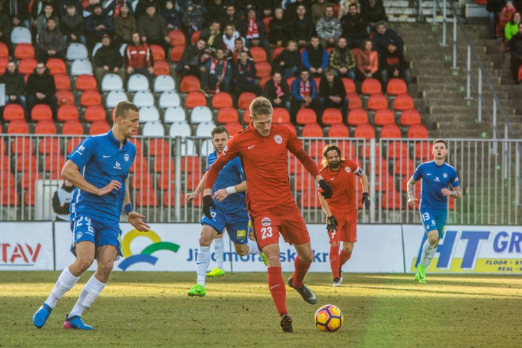 Autor: Tomáš Hrivňák, Zbrojovka poprvé po osmi kolech vyhrála, odnesl to Liberec