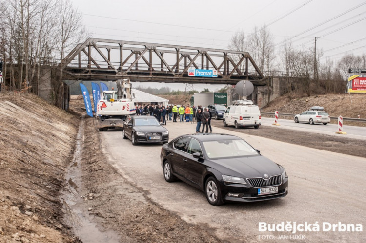 Zahájení výstavby nového úseku dálnice D3 mezi Ševětínem a Borkem.