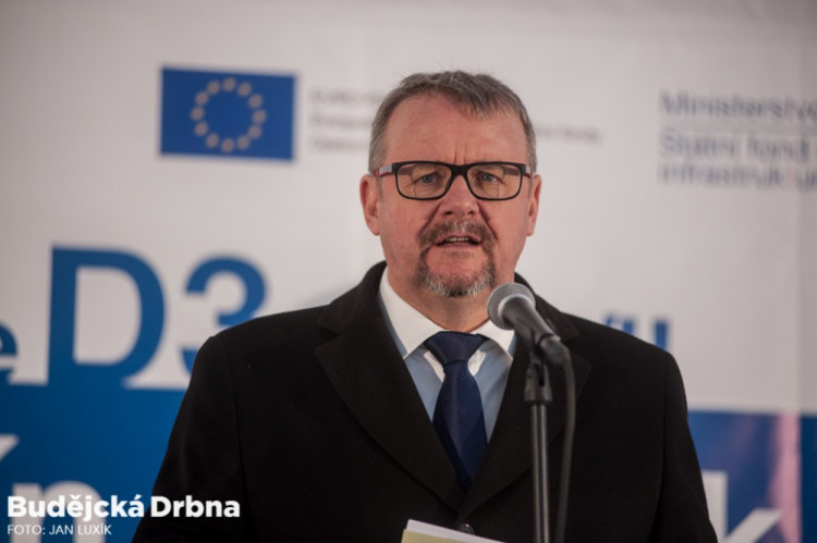 Zahájení výstavby nového úseku dálnice D3 mezi Ševětínem a Borkem.