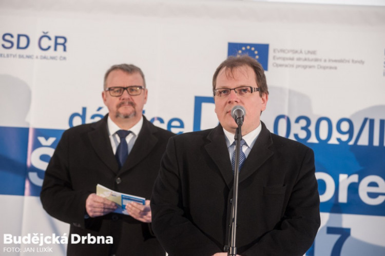 Zahájení výstavby nového úseku dálnice D3 mezi Ševětínem a Borkem.