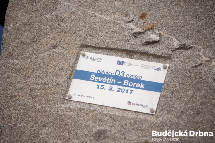 Zahájení výstavby nového úseku dálnice D3 mezi Ševětínem a Borkem.