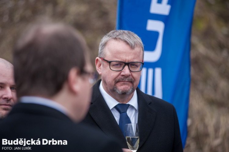 Zahájení výstavby nového úseku dálnice D3 mezi Ševětínem a Borkem.